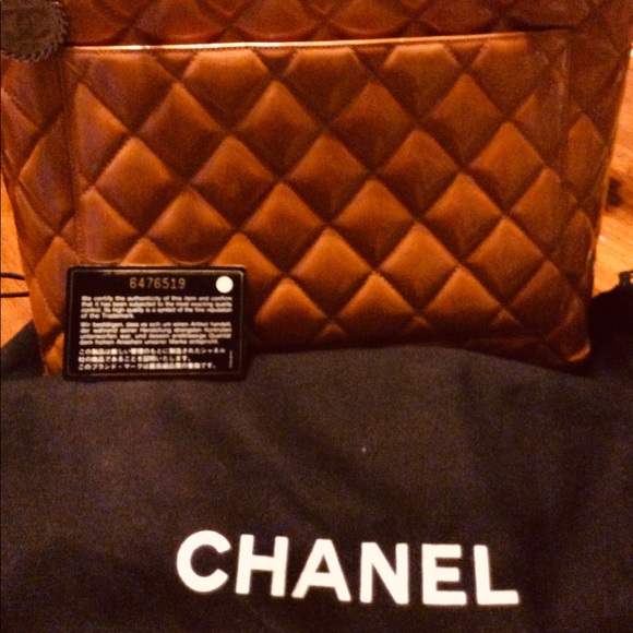 SALE Chanel Quilted Bag - Picture 2 of 8